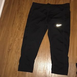 Nike capri leggings